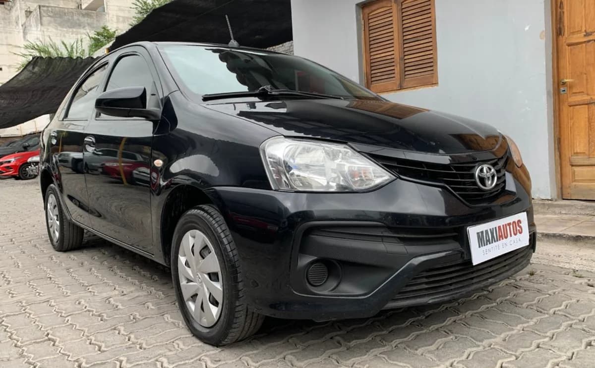 Toyota ETIOS 1.5 4P X 6MT 2020 usado - MAXIAUTOS Salta - foto 1